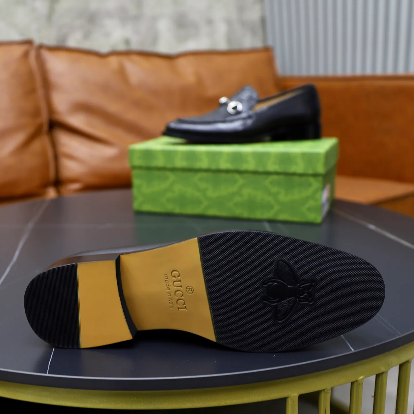 Men's shoes: 260🙅‍♂️🙅‍♂️🙅‍♂️Niuli Brand: GUCCI Size: 38-44 (45 can be customized) Level: Counter classic Material: Original soft cowhide upper Comfortable cowhide lining Original lightweight outsole Style category: Business casual footwear Driving leather shoes Color: Actual picture color